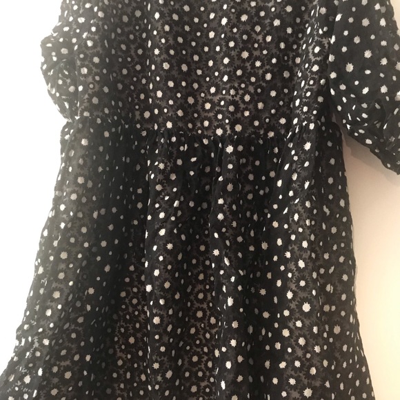 Wilfred baby doll lace mini dress with puffy sleeves - Picture 8 of 8